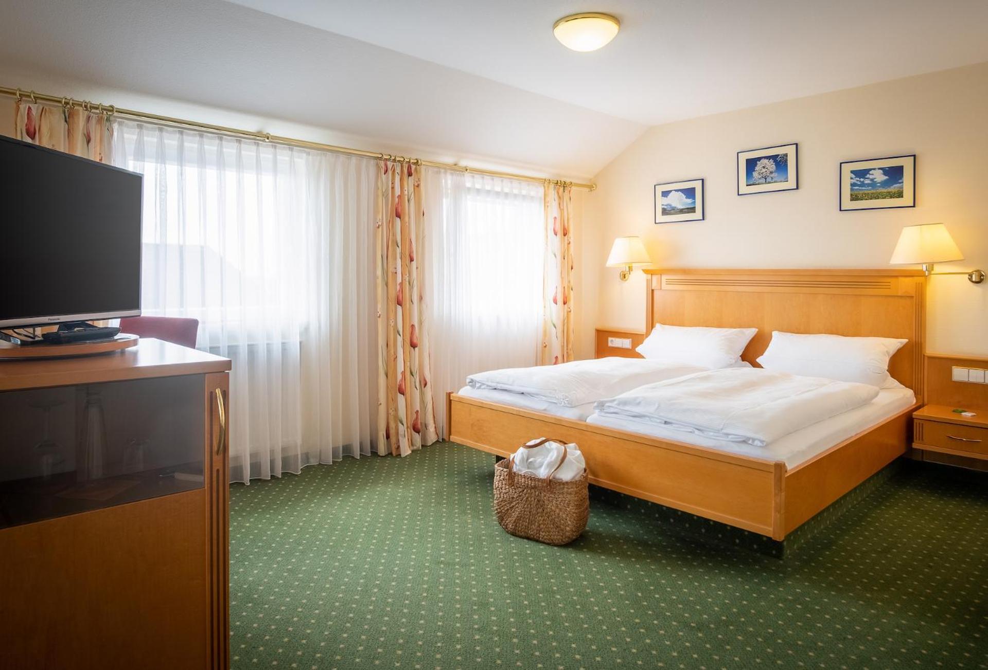 Hotel Sonnenhof Teinachtal Neuweiler (Calw) Exterior foto